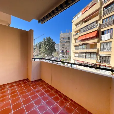 Apartamento Apartamento 3 Dormitorios En Centro De Con Parking Privado Marbella