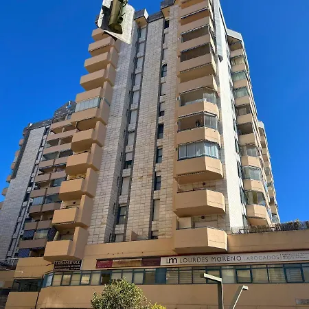 Apartamento Apartamento 3 Dormitorios En Centro De Con Parking Privado *