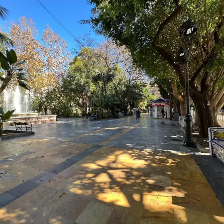 Apartamento Apartamento 3 Dormitorios En Centro De Con Parking Privado