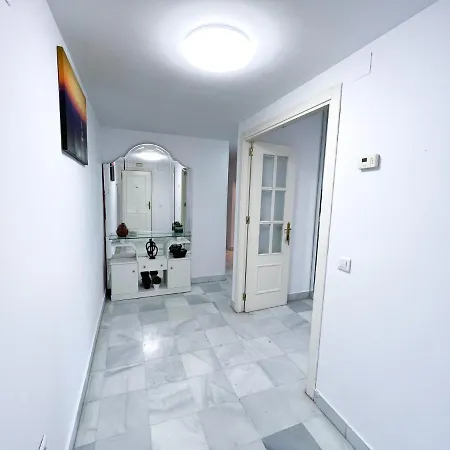 Apartamento 3 Dormitorios En Centro De Con Parking Privado Apartamento